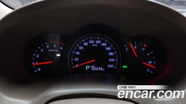 Kia Carnival R Premium, 2013 8