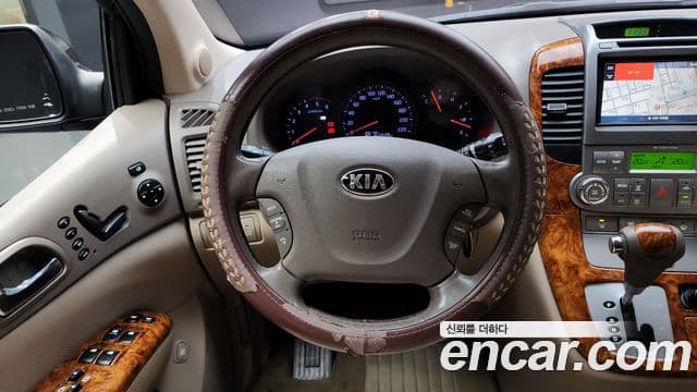 Kia Carnival R Premium, 2013 13