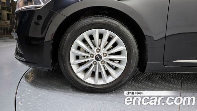 Kia All New K7 3.0 LPI Luxury (арендный автомобиль), 2016 все фото