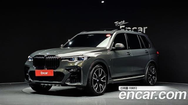 BMW X7 (G07) xDrive 40i M Sport онлайн Exclusive Edition 6인승, 2022 1