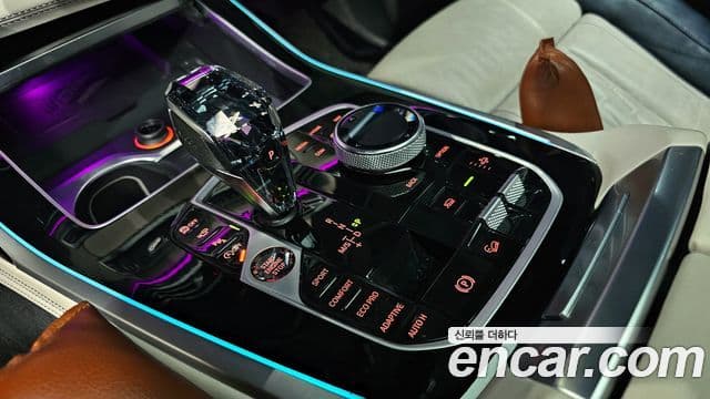 BMW X7 (G07) xDrive 40i M Sport онлайн Exclusive Edition 6인승, 2022 9