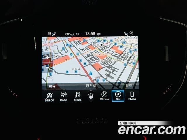 Maserati 기블리 3세대, 2020 13