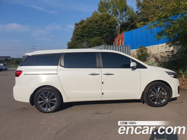Kia All New Carnival Noblesse, 2016 6