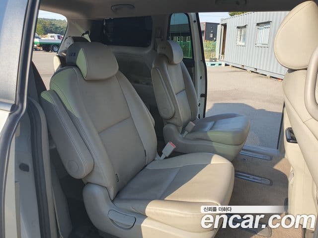 Kia All New Carnival Noblesse, 2016 12