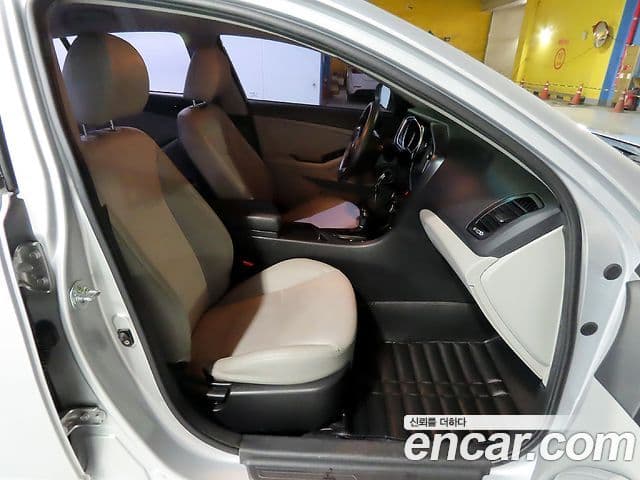 Kia The / новый New K5 Deluxe, 2015 8