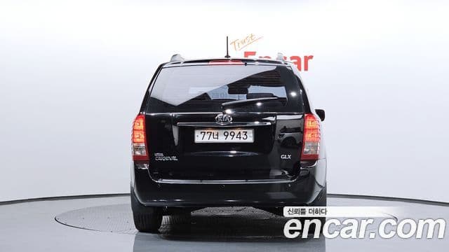 Kia Carnival R Premium, 2013 4