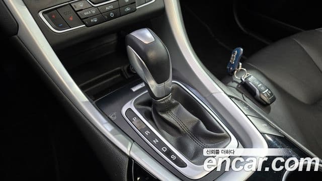 Ford 몬데오 4세대 Trend, 2015 9