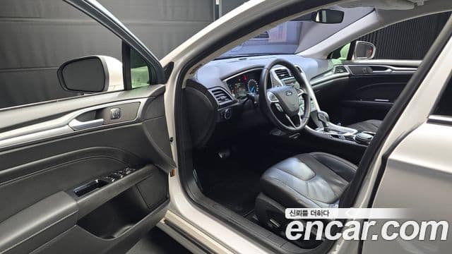 Ford 몬데오 4세대 Trend, 2015 11