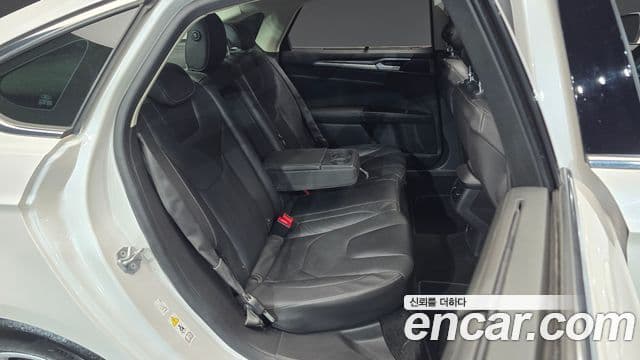 Ford 몬데오 4세대 Trend, 2015 12