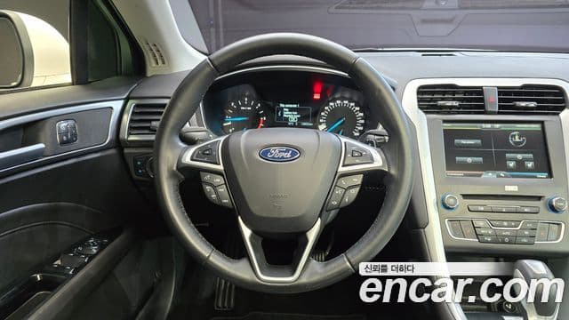 Ford 몬데오 4세대 Trend, 2015 13