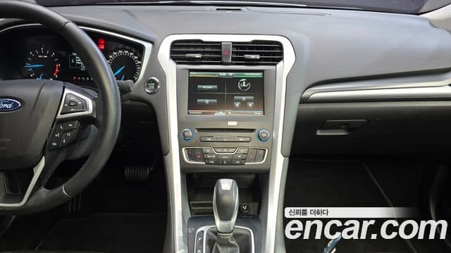 Ford 몬데오 4세대 Trend, 2015 14