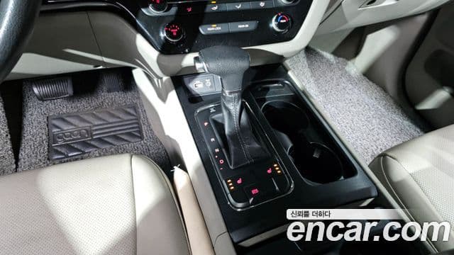 Kia All New Carnival 6인승 инвалидная коляска / для коляски Lift, 2017 9