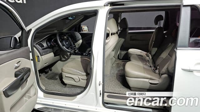 Kia All New Carnival 6인승 инвалидная коляска / для коляски Lift, 2017 10