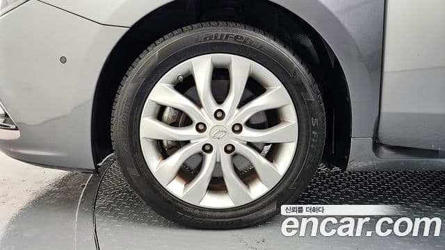 Renault Korea(Samsung) SM7 Nova LPLI 2.0 LPe для людей с инвалидностью, 2016 все фото