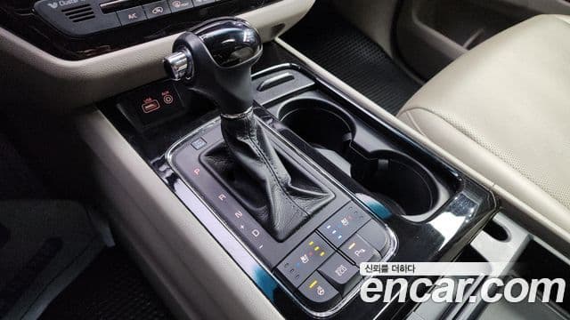 Kia All New Carnival Prestige, 2016 9