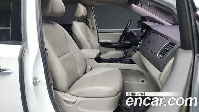 Kia All New Carnival Prestige, 2016 11