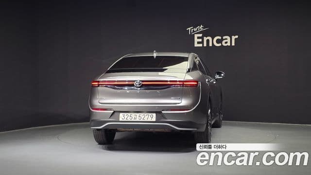 Toyota 크라운 кроссовер, 2023 4