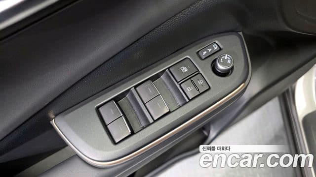 Toyota 크라운 кроссовер, 2023 14