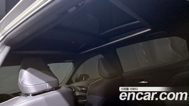 Toyota 크라운 кроссовер, 2023 20