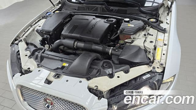 Jaguar New XF X250, 2015 6