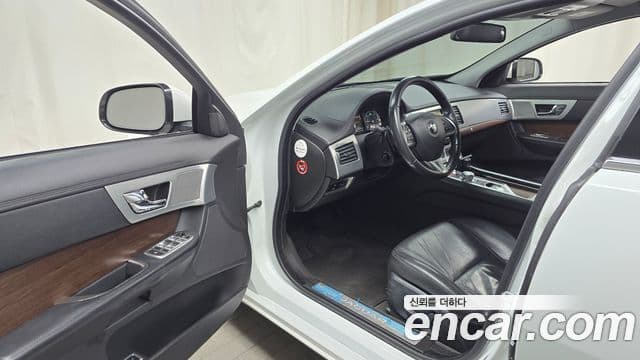 Jaguar New XF X250, 2015 10