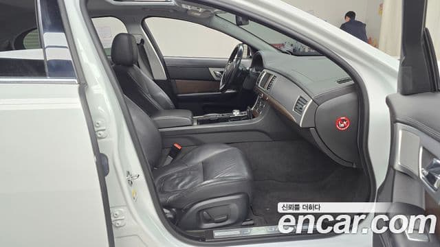 Jaguar New XF X250, 2015 11