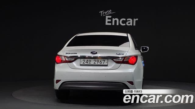 Hyundai Sonata гибрид Modern, 2014 4