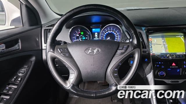 Hyundai Sonata гибрид Modern, 2014 13
