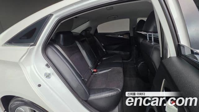 Hyundai Sonata гибрид Modern, 2014 19