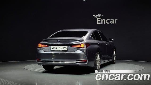 Lexus ES300h 7세대 Executive, 2019 4