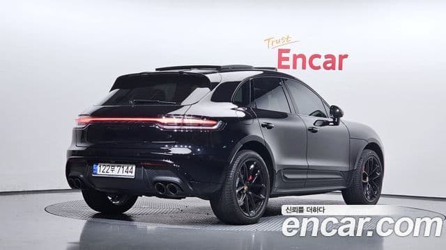 Porsche Macan 95B, 2022 2