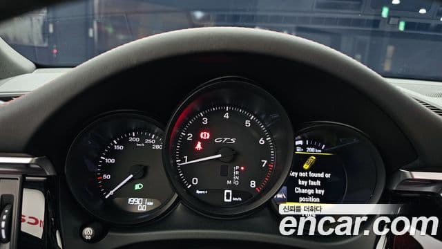 Porsche Macan 95B, 2022 8