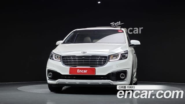 Kia All New Carnival VIP, 2016 3