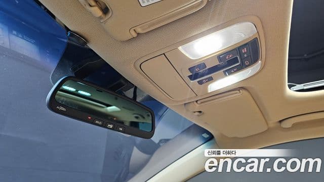 Kia All New Carnival VIP, 2016 16