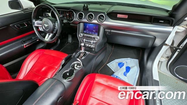 Ford Mustang кабриолет, 2021 7