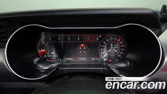 Ford Mustang кабриолет, 2021 8