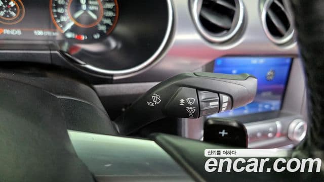 Ford Mustang кабриолет, 2021 19