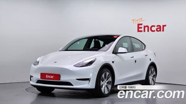 Tesla модель Y, 2024 1