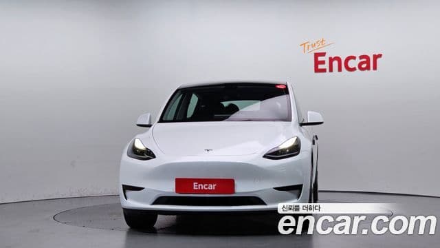 Tesla модель Y, 2024 3