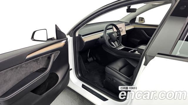 Tesla модель Y, 2024 10