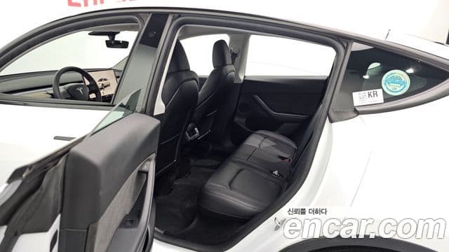 Tesla модель Y, 2024 12