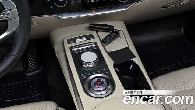 Genesis GV70, 2021 9