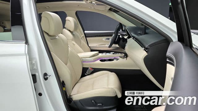 Genesis GV70, 2021 10