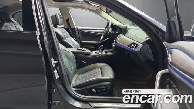BMW 5시리즈 (G30) 520d Luxury Plus, 2018 10