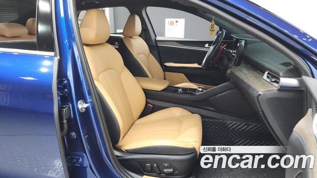 Kia K5 3세대 Signature, 2020 11