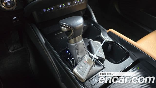 Lexus ES300h 7세대 Executive, 2024 9