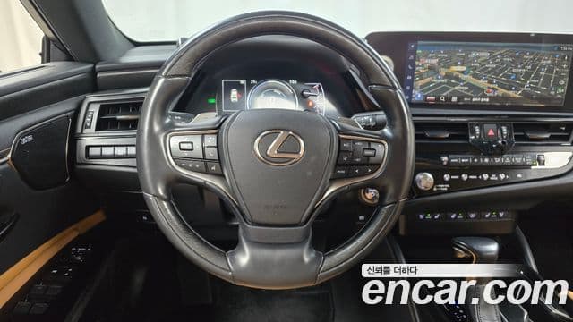 Lexus ES300h 7세대 Executive, 2024 13