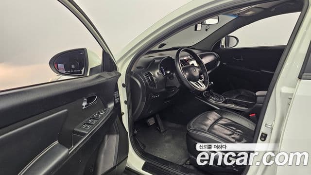 Kia Sportage R топовая версия, 2011 10