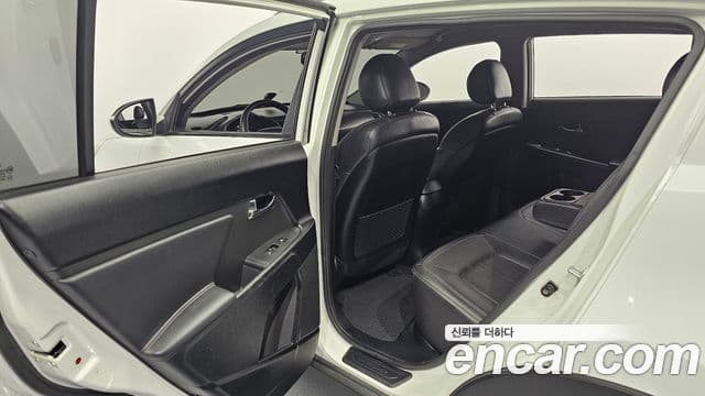 Kia Sportage R топовая версия, 2011 11