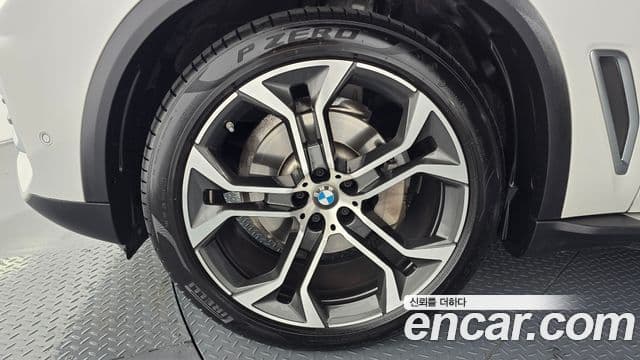 BMW X5 (G05) xDrive 40i xLine, 2023 все фото